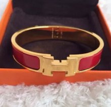 Hermes Red Enamel Clic H Bracelet Narrow Width (12mm) In Gold